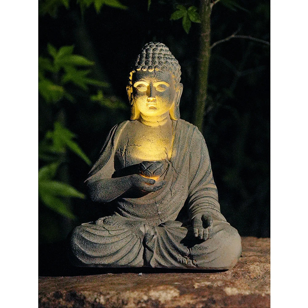 Garden Decor: Statues