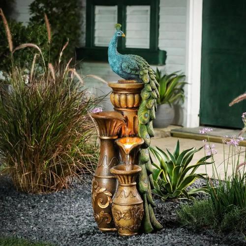 Garden Decor: Water Fountains